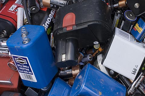 信阳罗山瓦尔塔电动车电池回收,上门回收钴酸锂电池